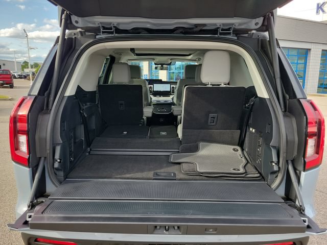Certified 2025 Ford Expedition Active AWD/4WD image 26