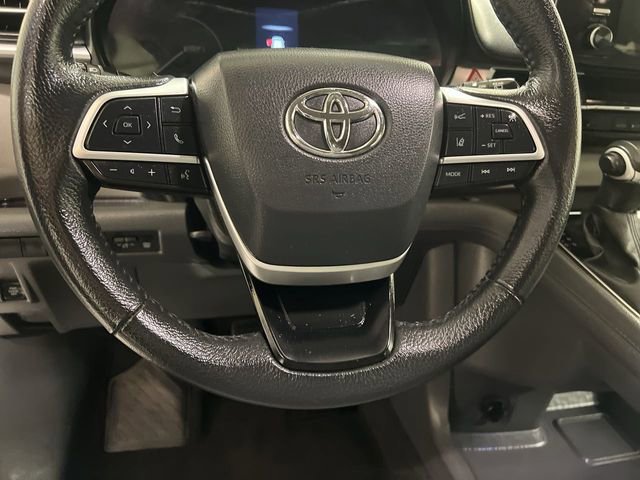 Used 2024 Toyota Sienna XLE image 10