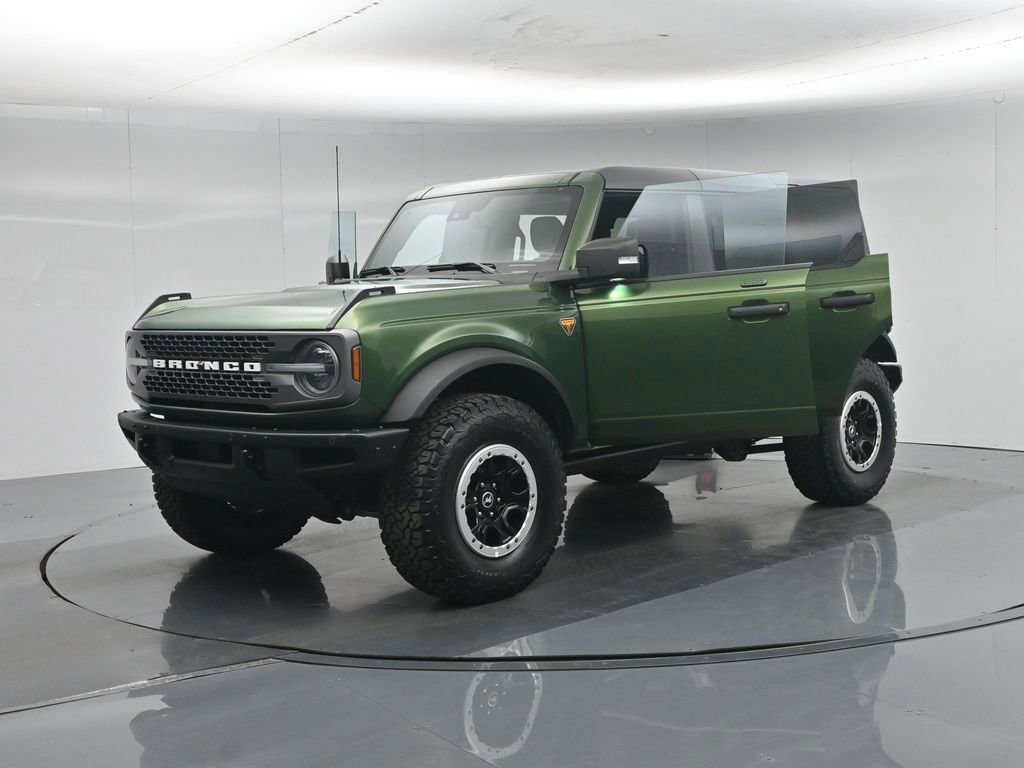 Certified 2023 Ford Bronco Badlands w/ Sasquatch Package AWD/4WD image 36