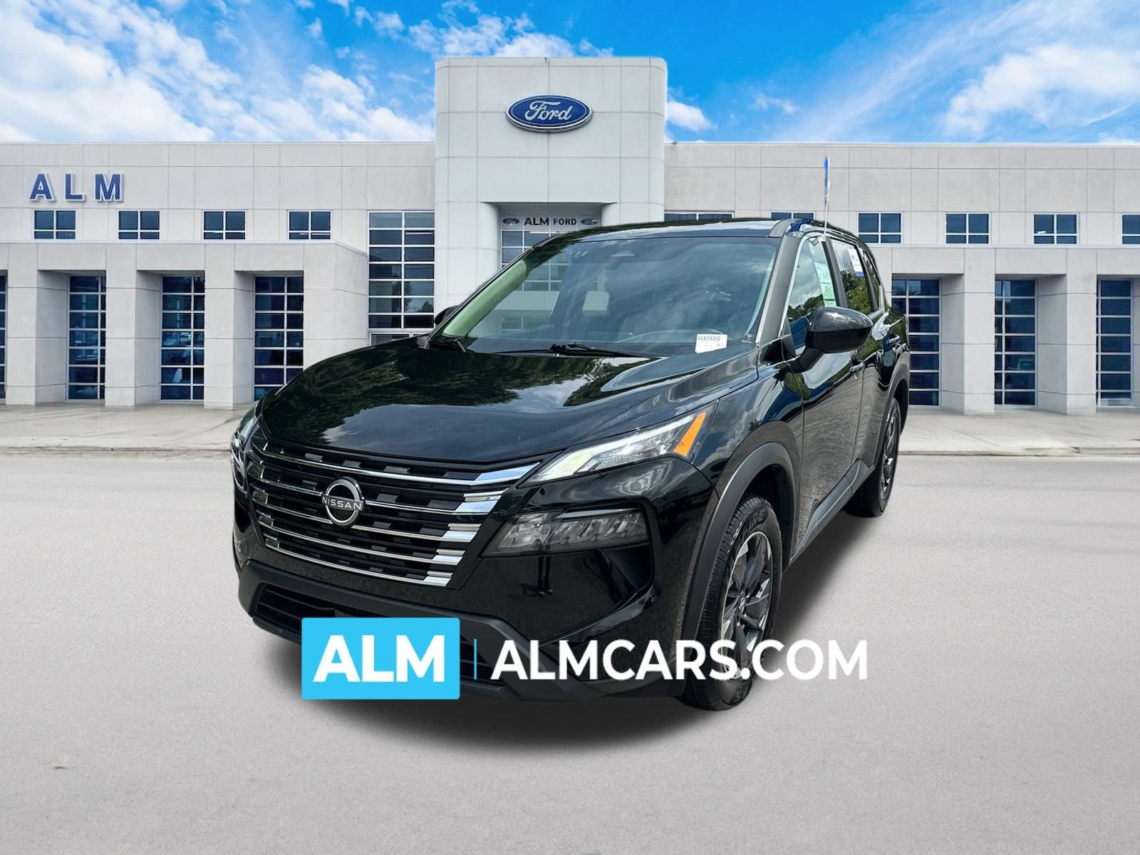 Used 2025 Nissan Rogue SV FWD image 1