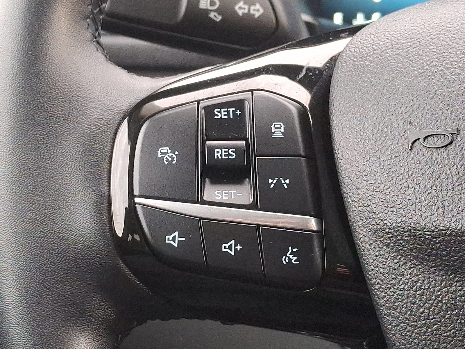 Certified 2023 Ford Escape Platinum image 21