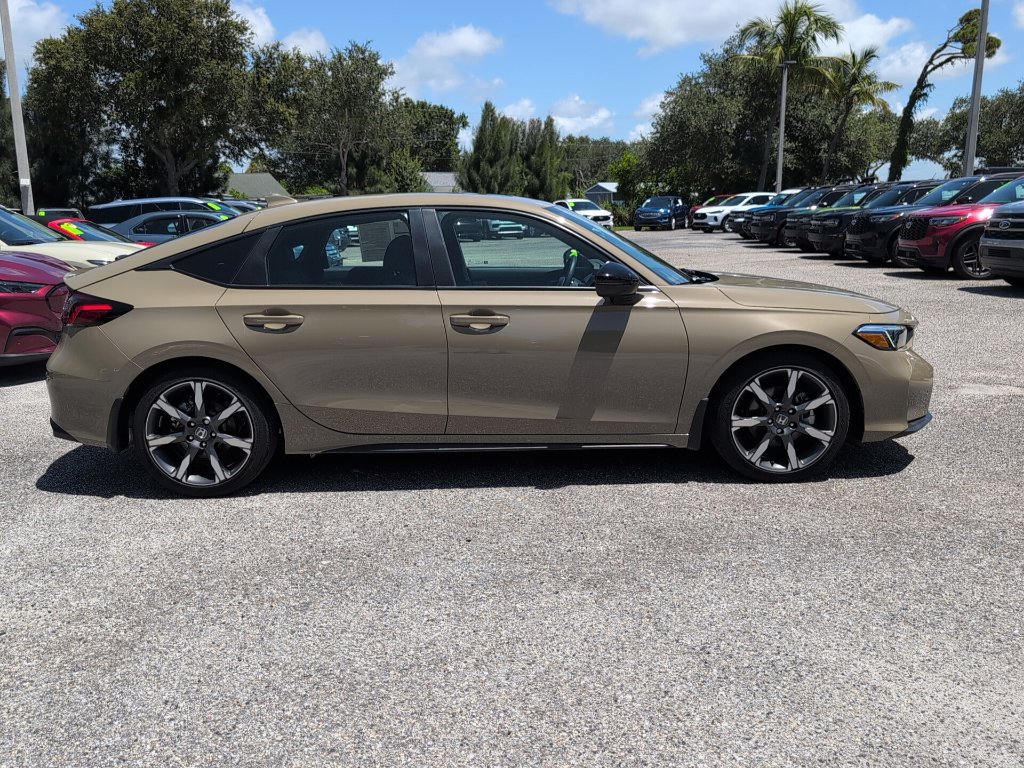 Used 2025 Honda Civic Sport Touring image 2