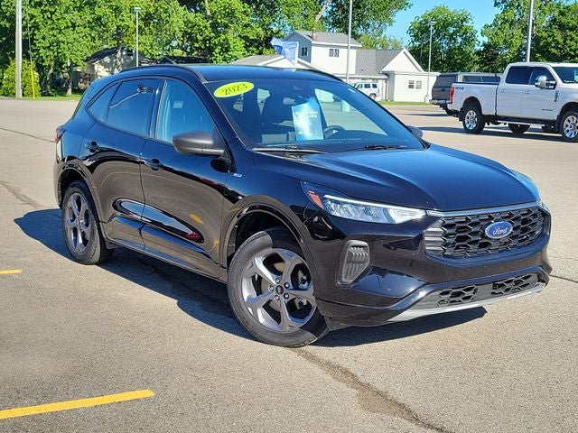 Certified 2023 Ford Escape ST-Line w/ Tech Pack #1 AWD/4WD image 32