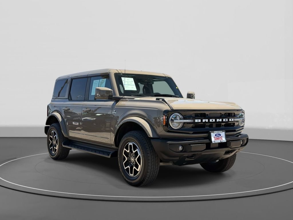 Certified 2025 Ford Bronco Outer Banks AWD/4WD image 4
