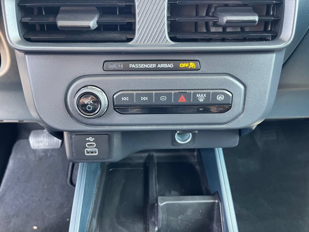 Certified 2025 Ford Maverick XL w/ 4K Tow Package AWD/4WD image 11