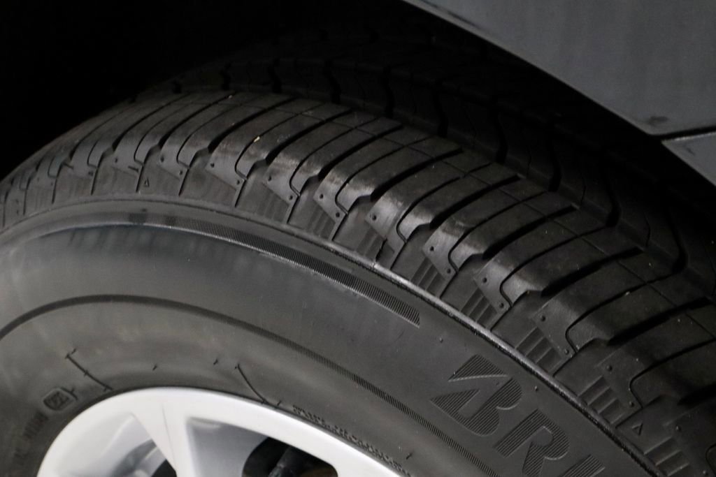 Used 2024 Chevrolet Equinox LT w/ LPO, Floor Liner Package AWD/4WD image 19