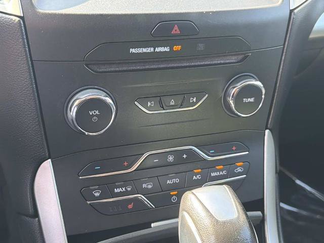 Certified 2018 Ford Edge SEL FWD image 27
