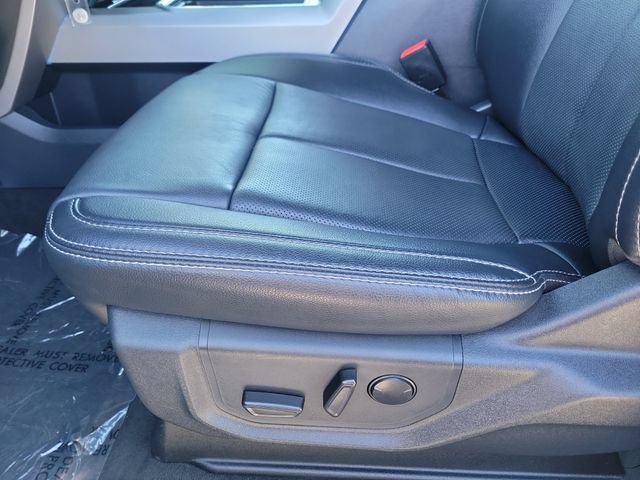 Certified 2022 Ford F250 Lariat w/ Lariat Value Package AWD/4WD image 19