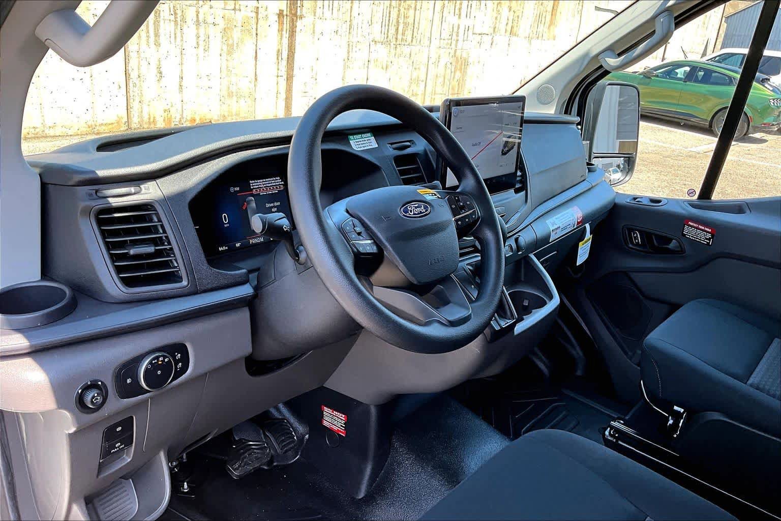 Certified 2026 Ford Transit 250 Low Roof RWD image 18