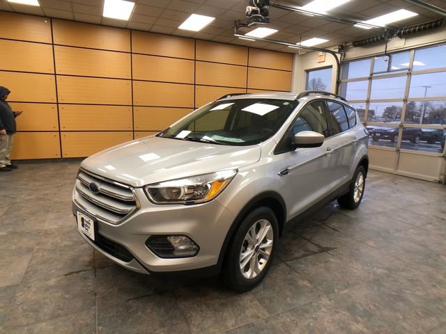 Certified 2018 Ford Escape SE w/ SE Sync 3 Package image 3