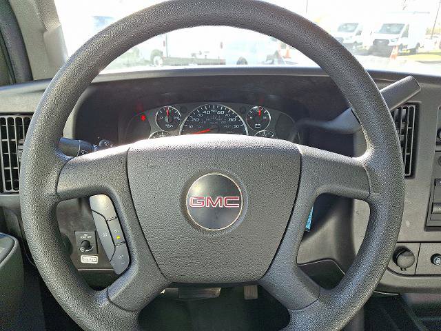 Used 2021 GMC Savana 3500 Extended w/ Power Convenience Package image 15