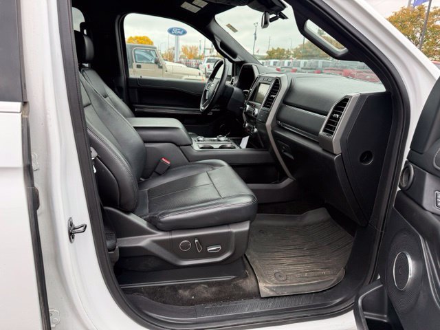 Certified 2018 Ford Expedition Max XLT w/ Equipment Group 202A AWD/4WD image 9