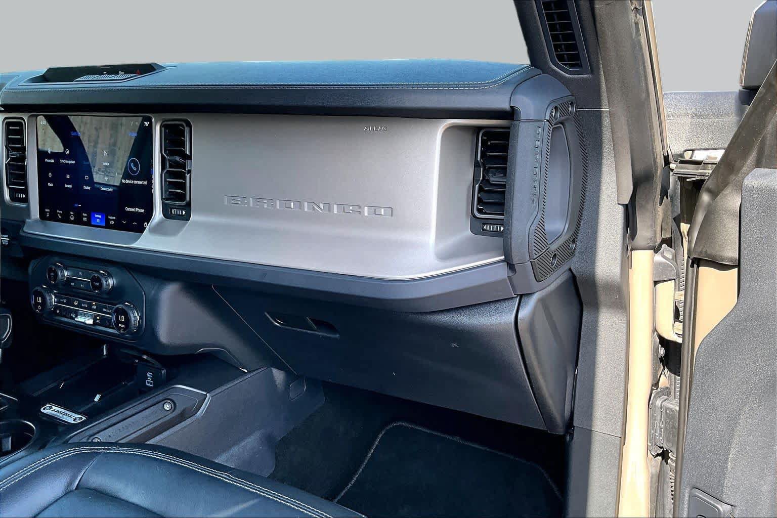 Certified 2025 Ford Bronco Outer Banks AWD/4WD image 19