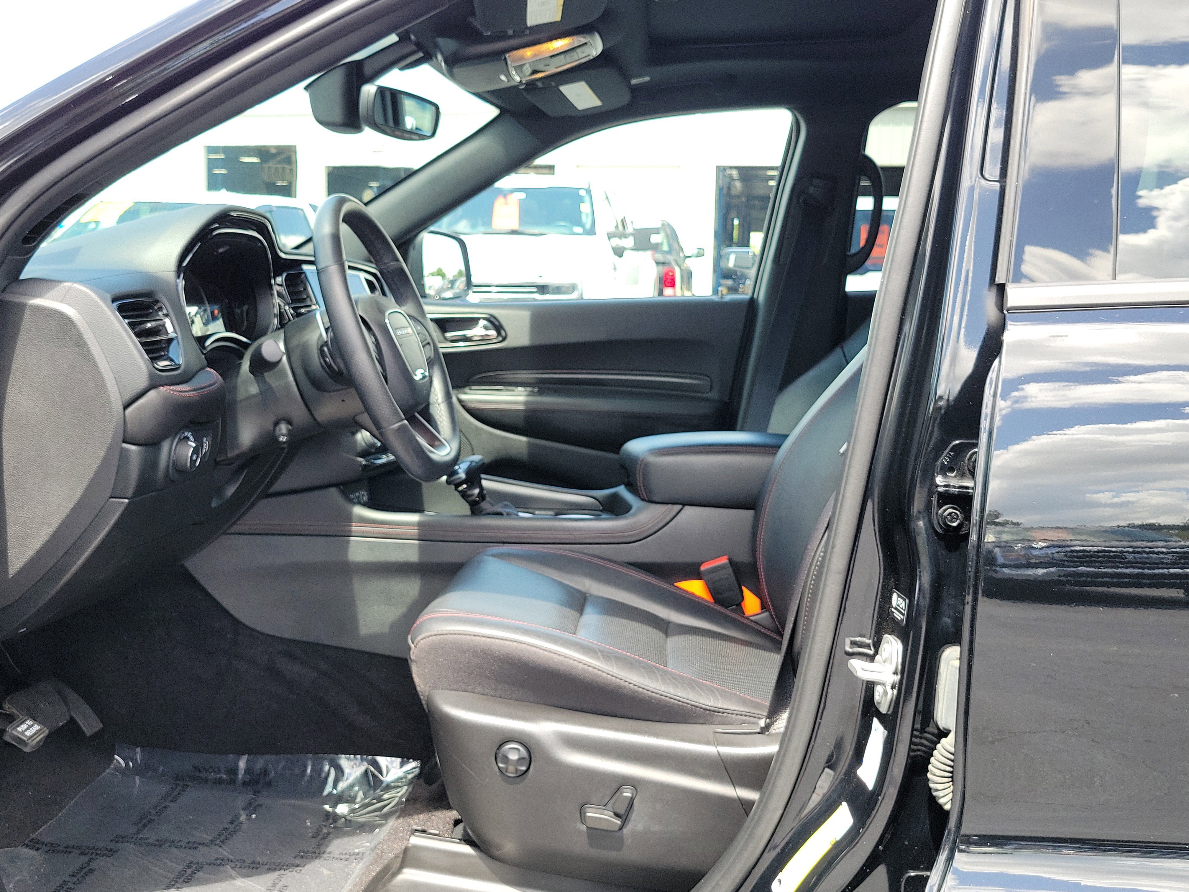 Used 2022 Dodge Durango R/T w/ Blacktop Package AWD/4WD image 19