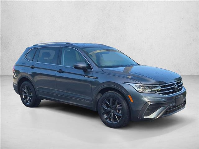 Used 2022 Volkswagen Tiguan SE FWD image 3