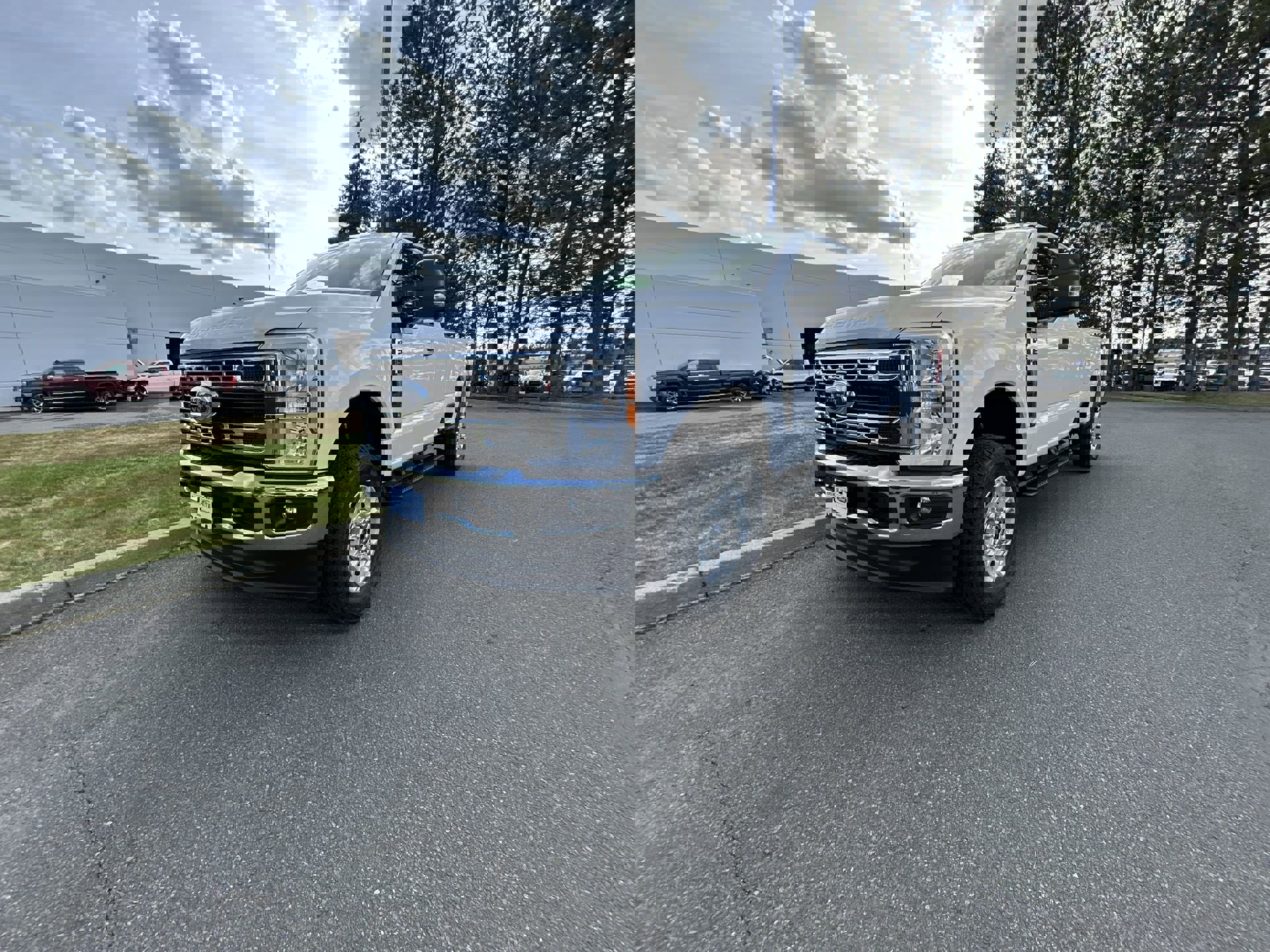 Certified 2025 Ford F250 XLT w/ FX4 Off-Road Package image 2