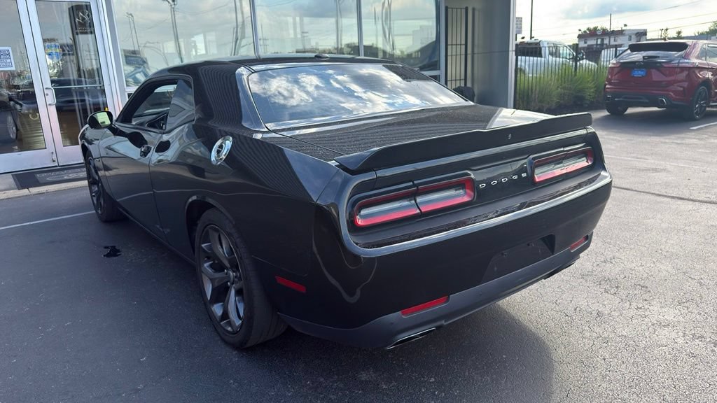 Used 2019 Dodge Challenger R/T RWD image 7