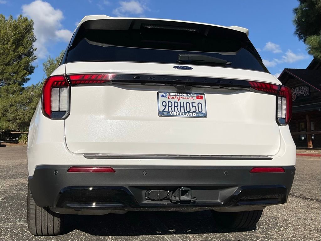 Certified 2025 Ford Explorer ST-Line w/ Premium Package image 8