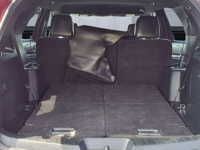 Certified 2019 Ford Explorer XLT w/ Equipment Group 202A AWD/4WD image 5