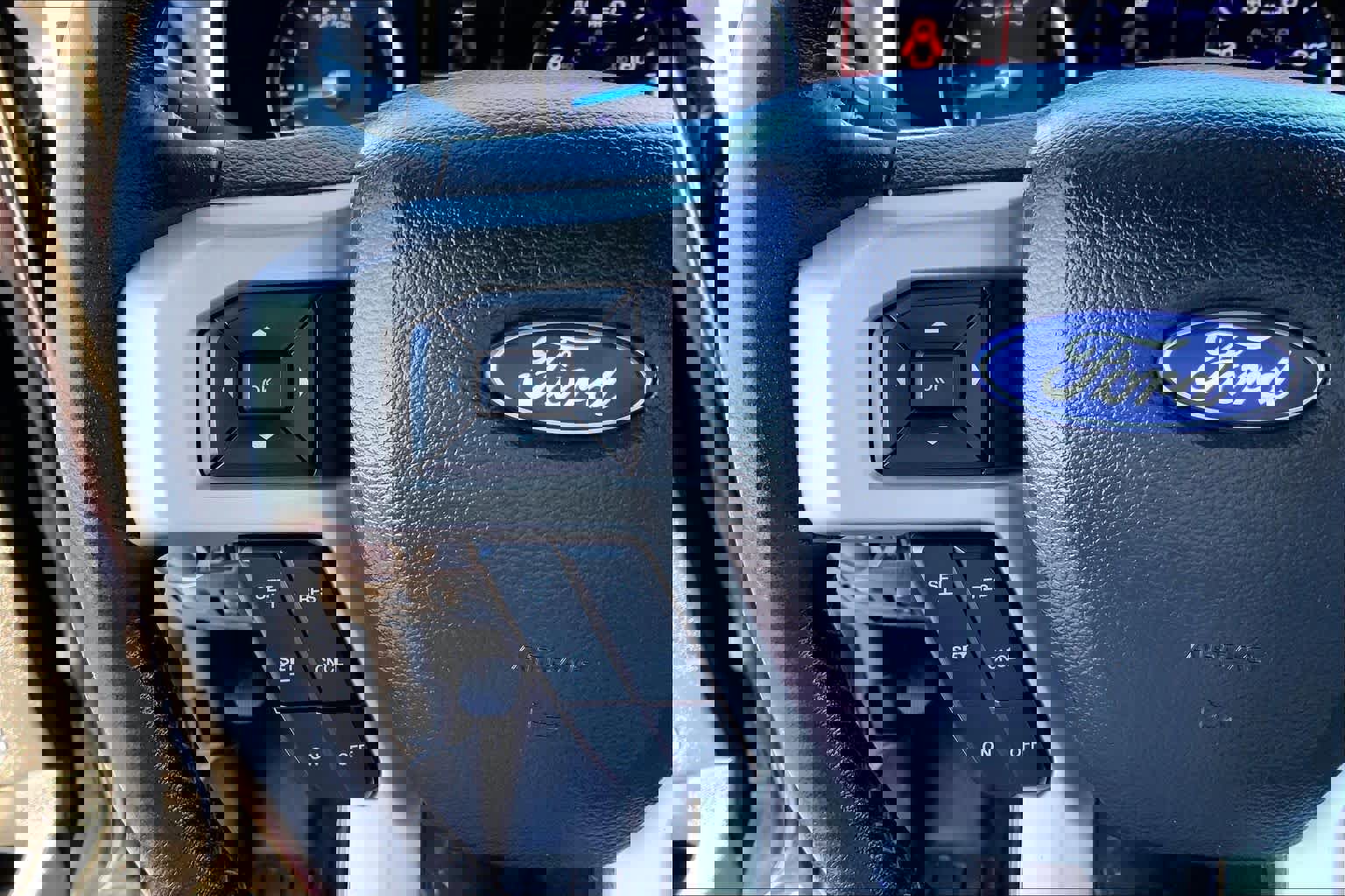 Certified 2020 Ford F350 Lariat w/ Lariat Ultimate Package image 19