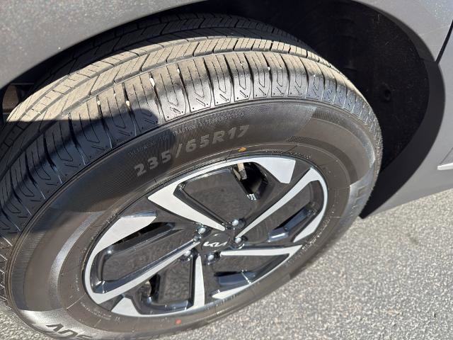 Used 2024 Kia Sportage LX AWD/4WD image 13