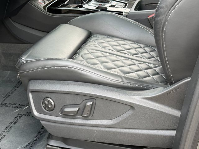Used 2024 Audi SQ5 Prestige AWD/4WD image 38