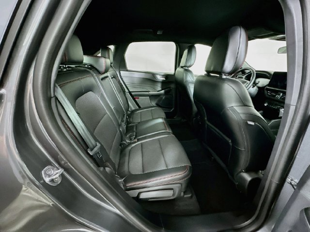 Certified 2023 Ford Escape ST-Line w/ Tech Pack #1 AWD/4WD image 32