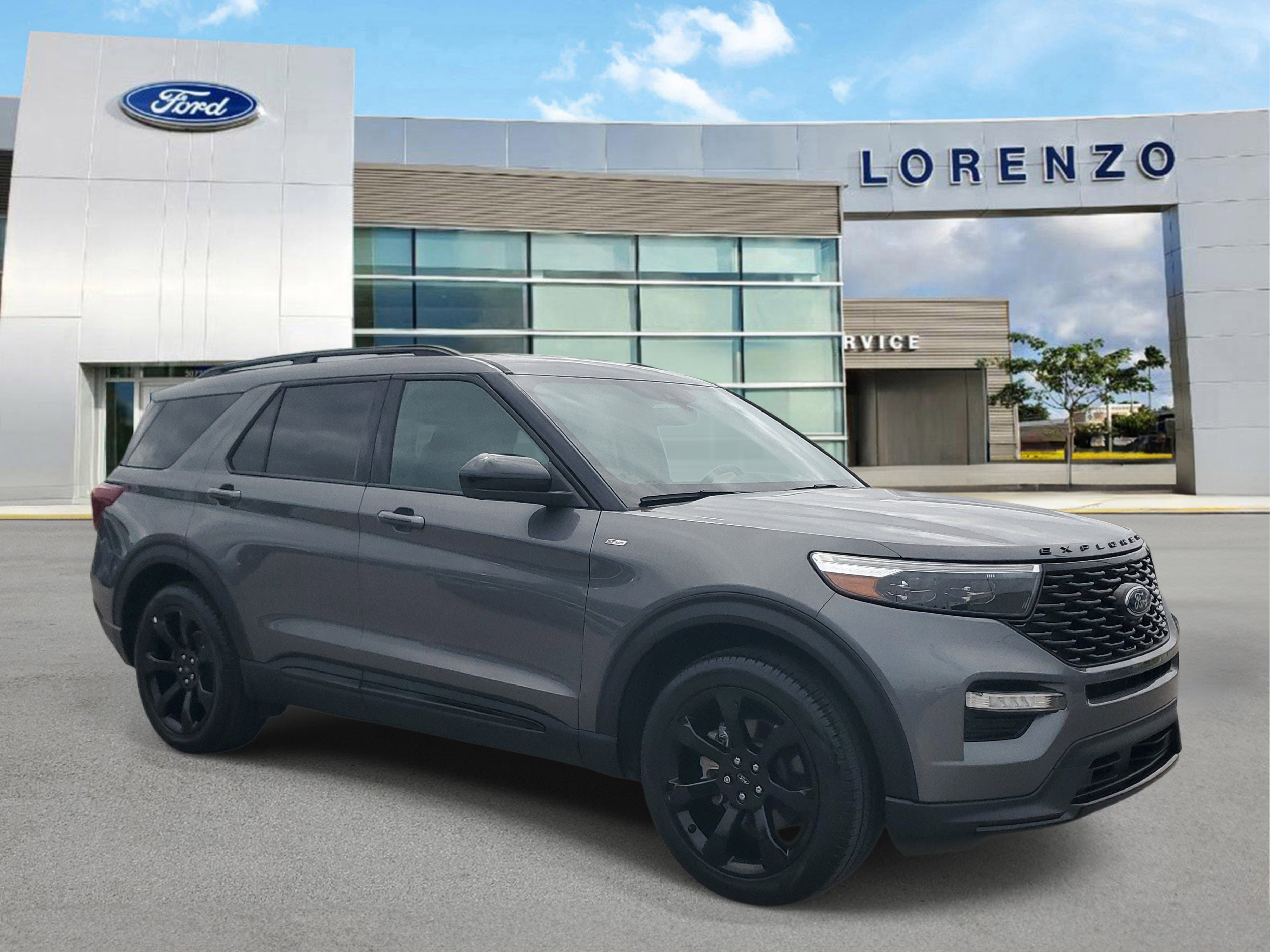 Certified 2023 Ford Explorer ST-Line w/ Class IV Trailer Tow Package image 3