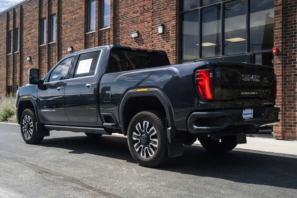 Used 2025 GMC Sierra 2500 Denali Ultimate w/ LPO, GMC Protection Package AWD/4WD image 4