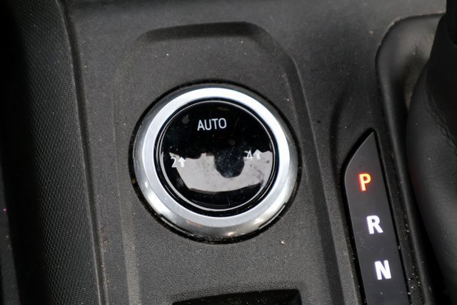 Used 2023 Chevrolet Colorado W/T image 4