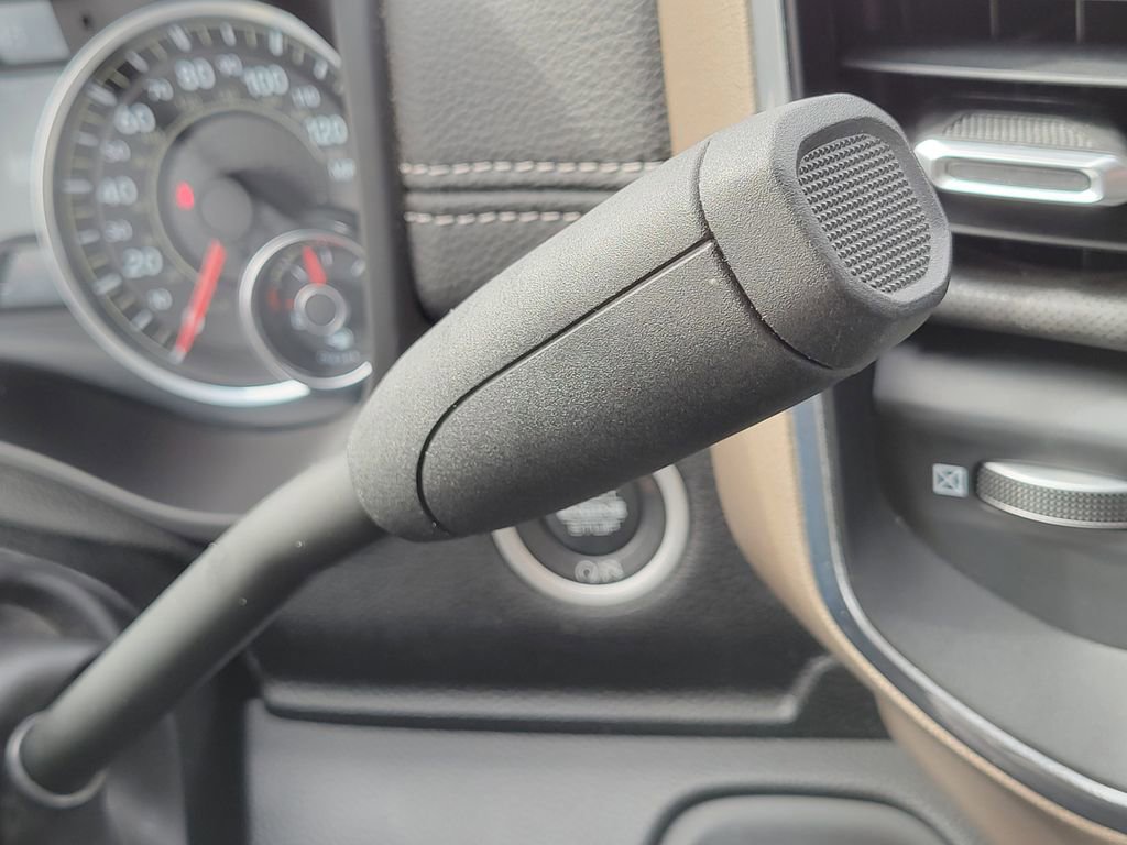 Used 2024 RAM 2500 Laramie image 30