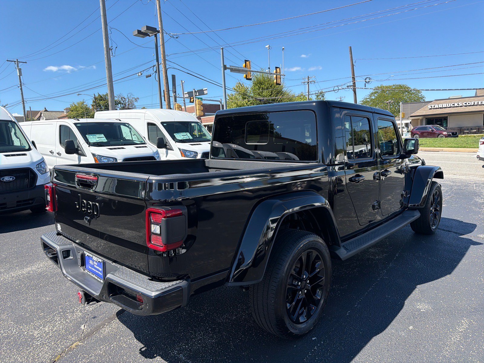 Used 2021 Jeep Gladiator Overland AWD/4WD image 7