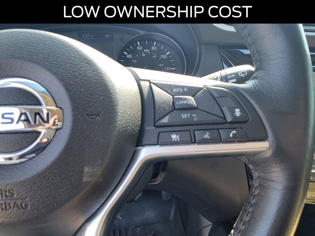 Used 2018 Nissan Rogue SV w/ Premium Package FWD image 23