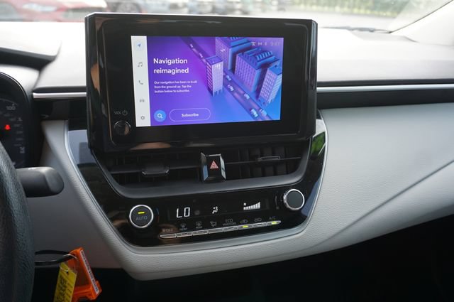 Used 2024 Toyota Corolla LE FWD image 4
