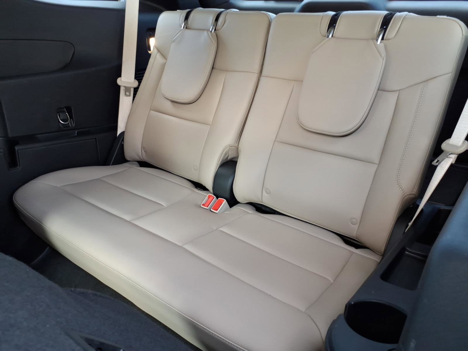 Certified 2022 Ford Explorer XLT w/ Equipment Group 202A image 11