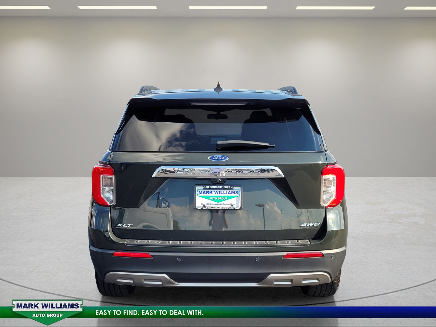 Certified 2022 Ford Explorer XLT w/ Equipment Group 202A AWD/4WD image 5