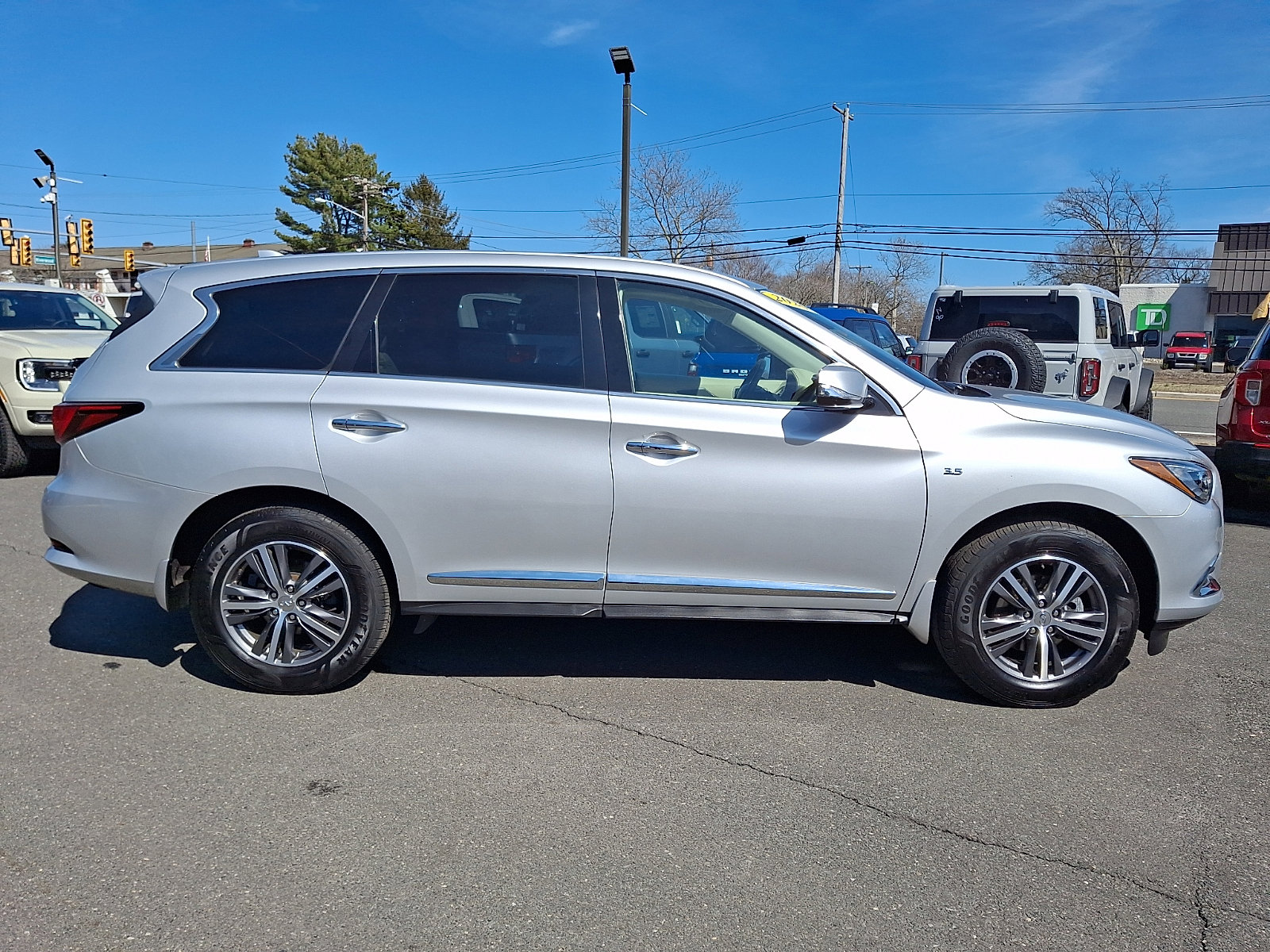 Used 2020 INFINITI QX60 Pure image 12