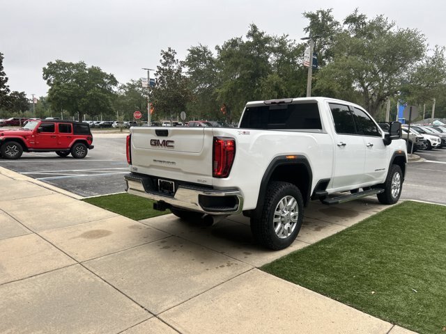 Used 2023 GMC Sierra 2500 SLT AWD/4WD image 4