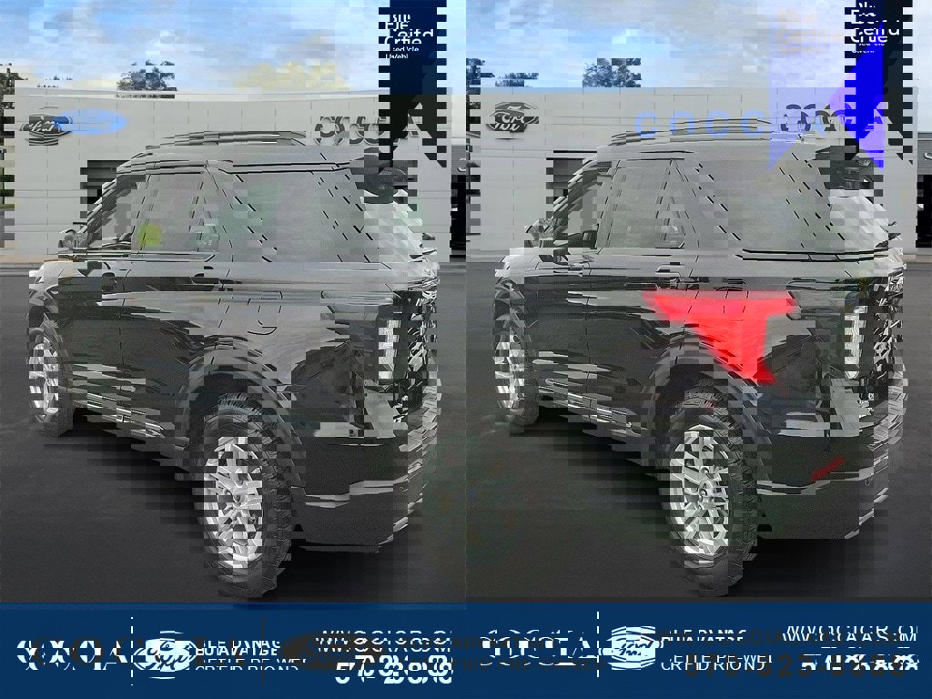 Certified 2022 Ford Explorer XLT w/ Equipment Group 202A image 6