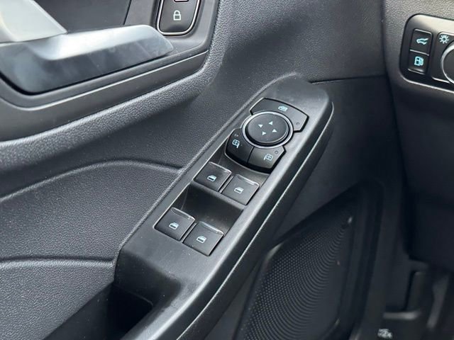 Certified 2025 Ford Escape SE image 36