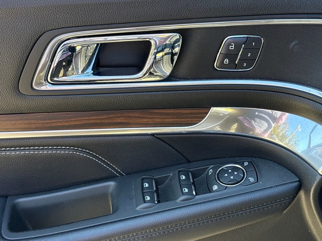 Certified 2017 Ford Explorer Limited image 16