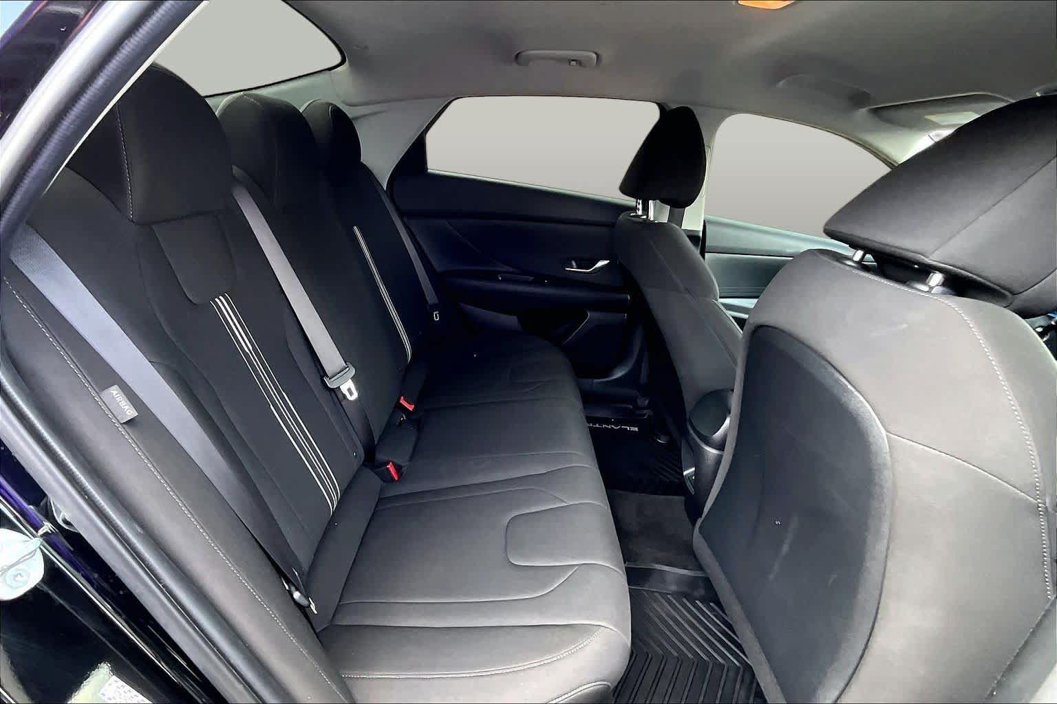 Used 2024 Hyundai Elantra SEL FWD image 20
