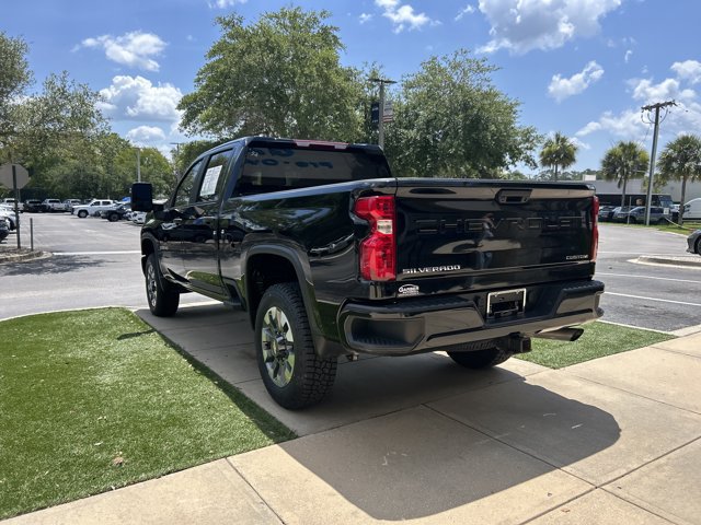 Used 2025 Chevrolet Silverado 2500 Custom w/ Z71 Off-Road Package AWD/4WD image 8
