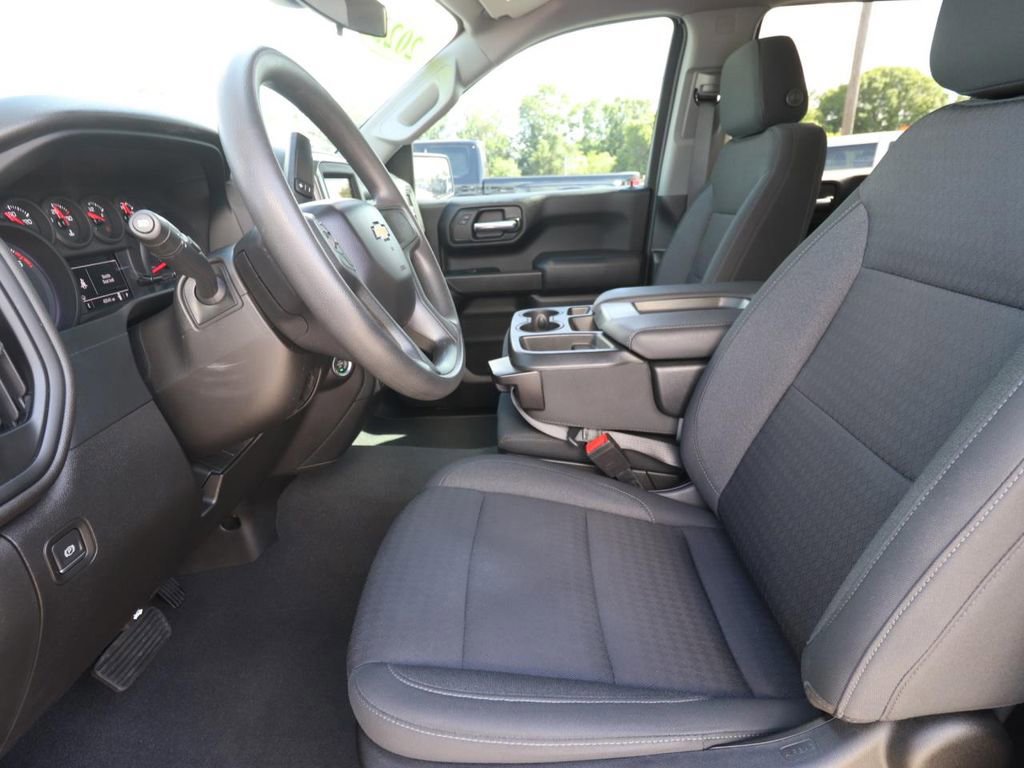Used 2022 Chevrolet Silverado 1500 Custom image 8