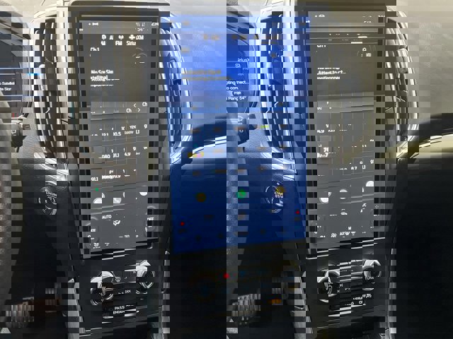 Certified 2024 Ford Edge Titanium image 24