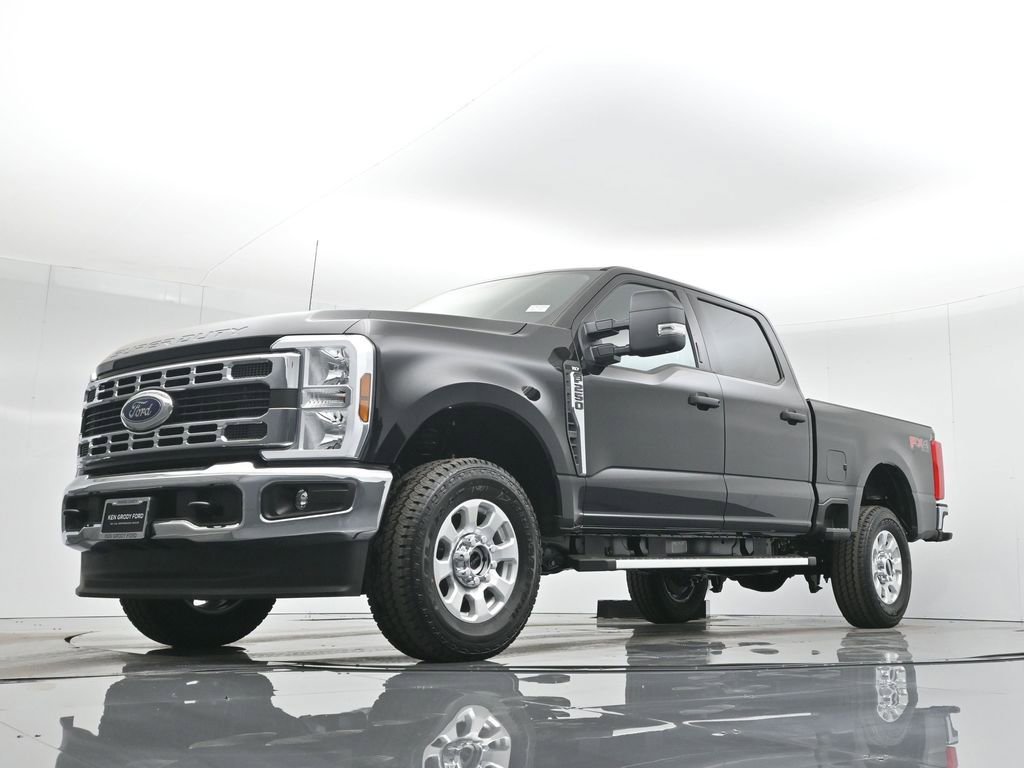Certified 2024 Ford F250 XLT w/ FX4 Off-Road Package AWD/4WD image 46
