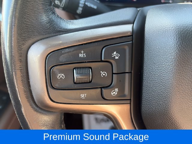 Used 2023 Chevrolet Suburban High Country w/ Premium Package 2 AWD/4WD image 17