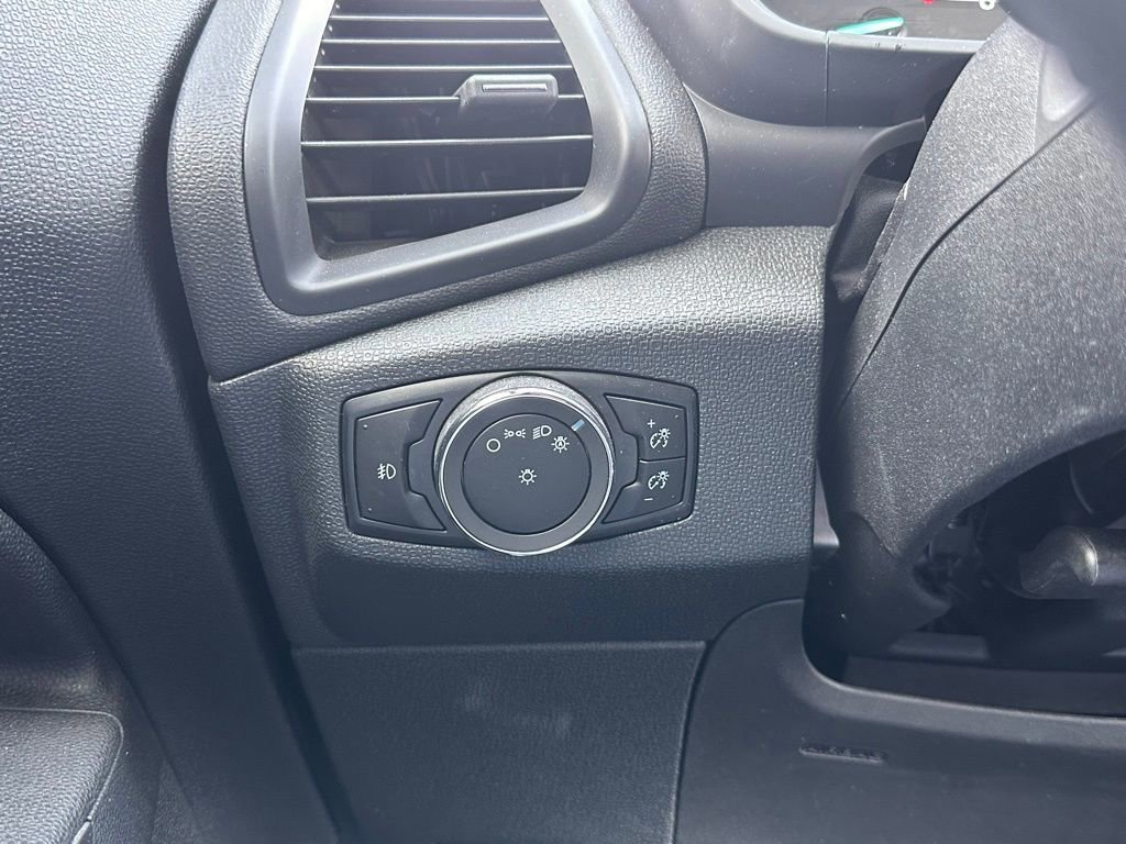 Certified 2018 Ford EcoSport SE image 29