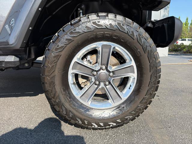 Used 2021 Jeep Wrangler Unlimited Sahara AWD/4WD image 5