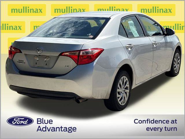 Used 2017 Toyota Corolla LE w/ Carpet Mat Package (TMS) FWD image 4